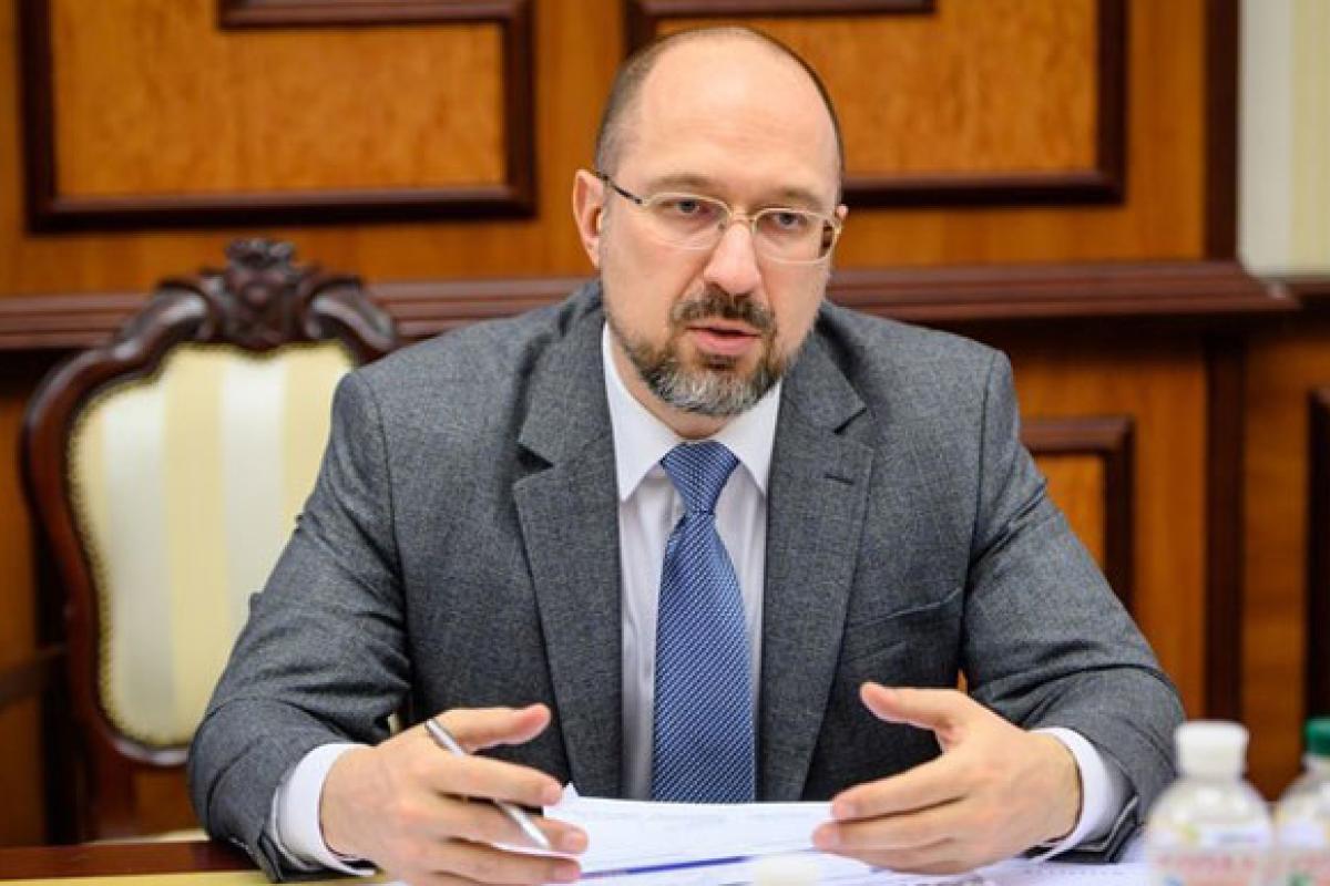 Майже половина енергосистеми України виведена з ладу, - Шмигаль Майже половина енергосистеми України виведена з ладу, - Шмигаль