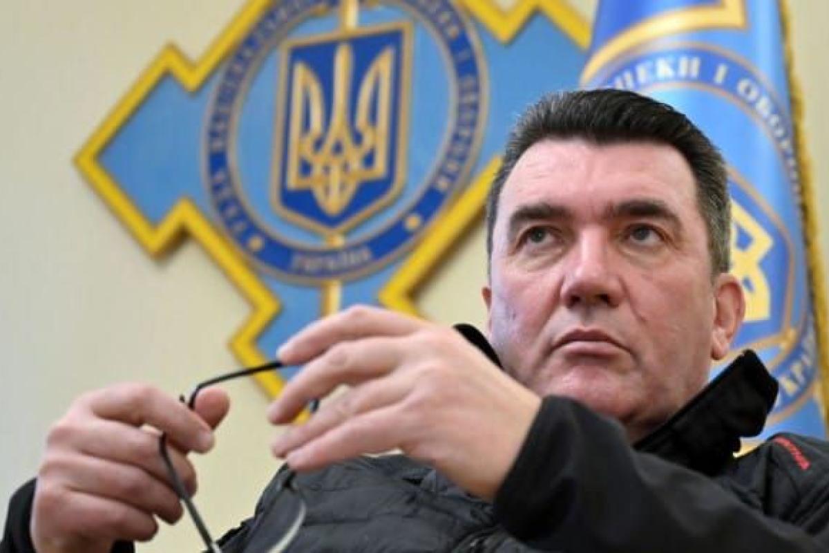 "Мы не холодильная камера": Данилов исключил заморозку боевых действий после освобождения Херсона "Мы не холодильная камера": Данилов исключил заморозку боевых действий после освобождения Херсона