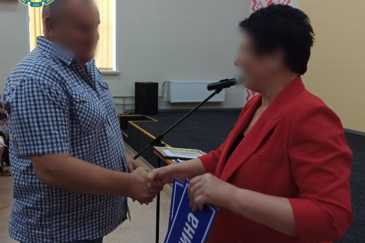 У Києві був затриманий "директор" підприємства з так званої "ЛНР" У Києві був затриманий "директор" підприємства з так званої "ЛНР"