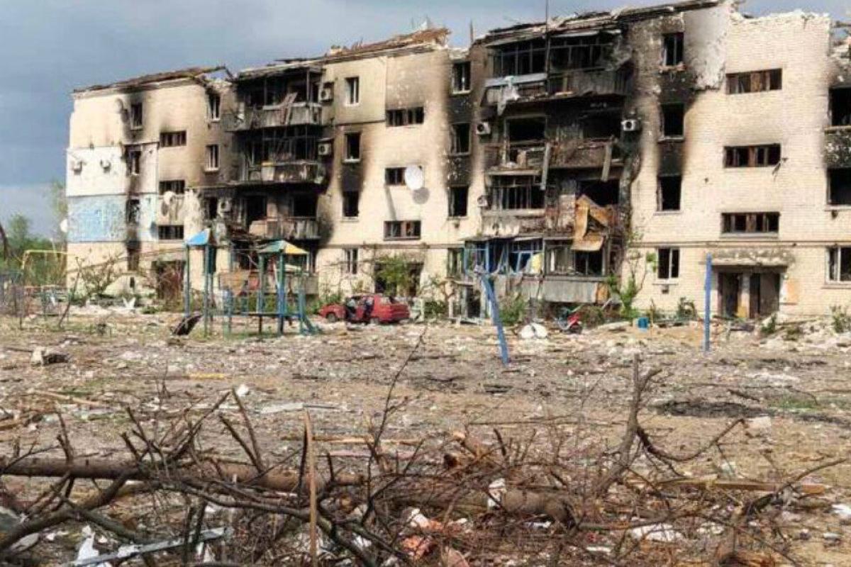 "Це не жарт!": У Сєвєродонецьку з'явився новий вид "мародерів" "Це не жарт!": У Сєвєродонецьку з'явився новий вид "мародерів"