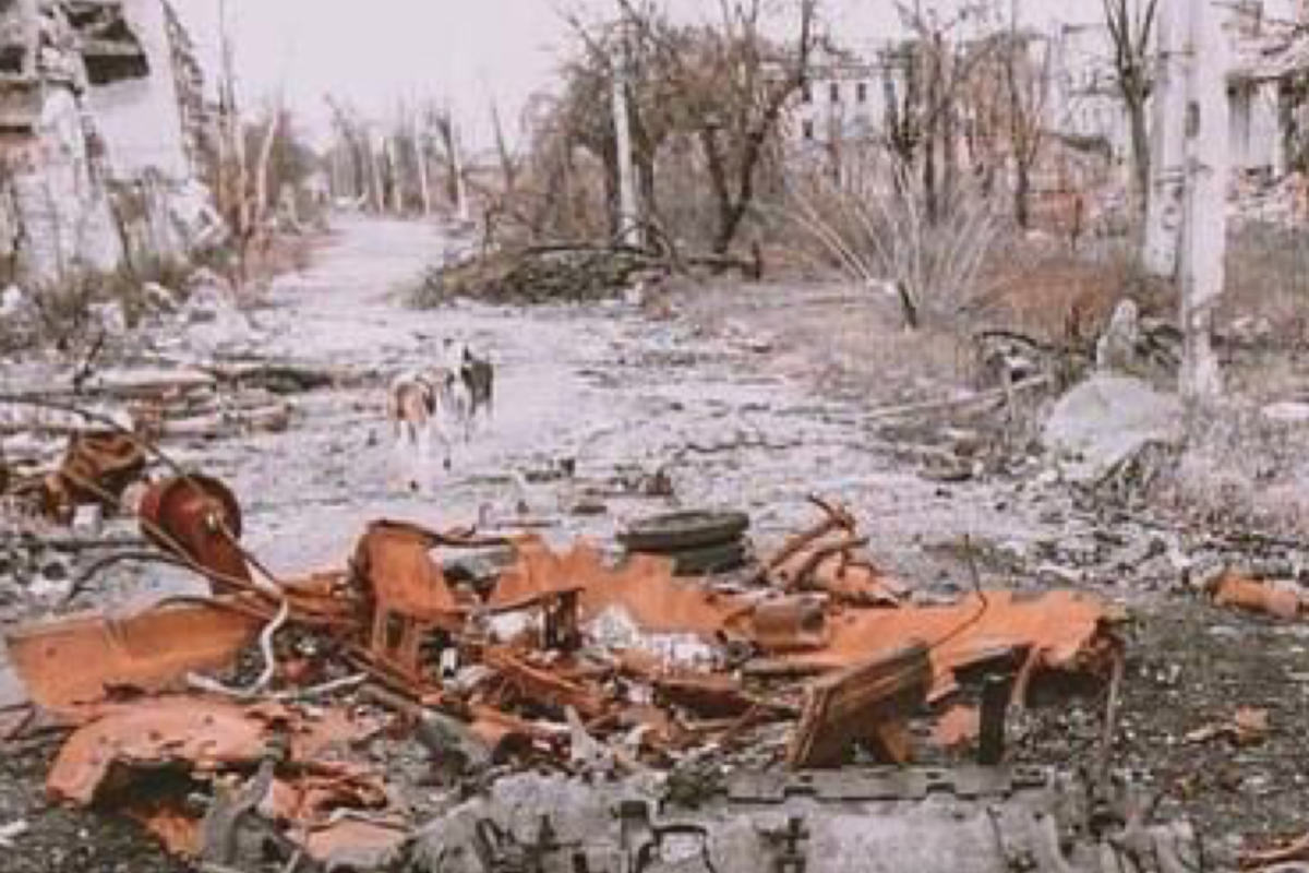 Все, что осталось от города: в сети показали новые фото из Рубежного Все, что осталось от города: в сети показали новые фото из Рубежного