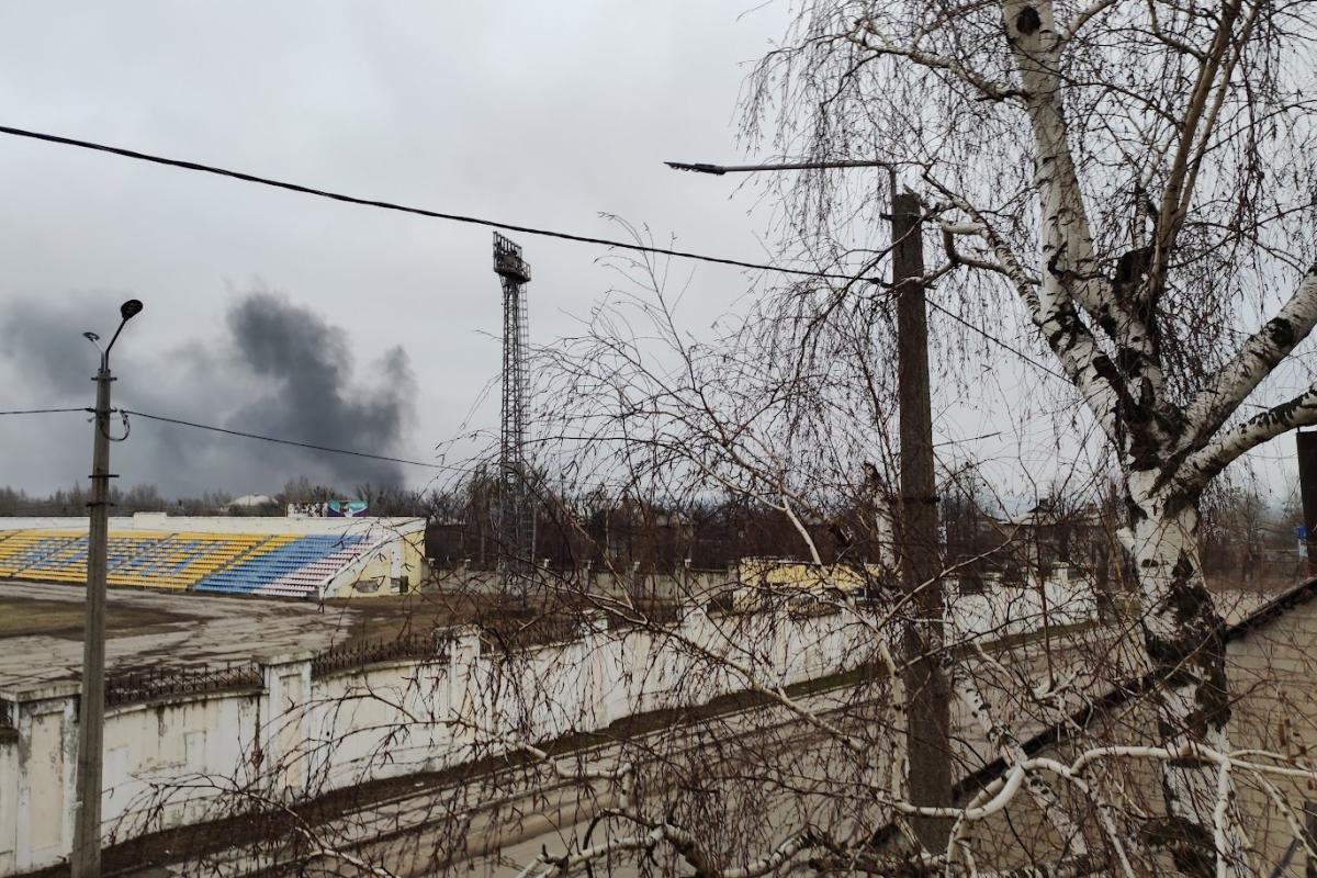 Первый "прилет" по центру Лисичанска: архивные кадры начала полномасштабной войны