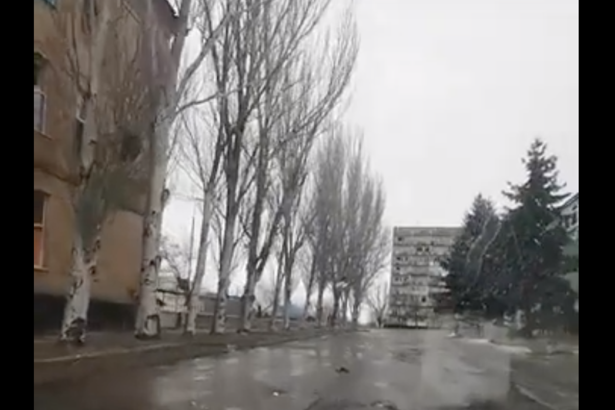 Поездка по Лисичанску: сегодняшние видео выложили в сеть Поездка по Лисичанску: сегодняшние видео выложили в сеть