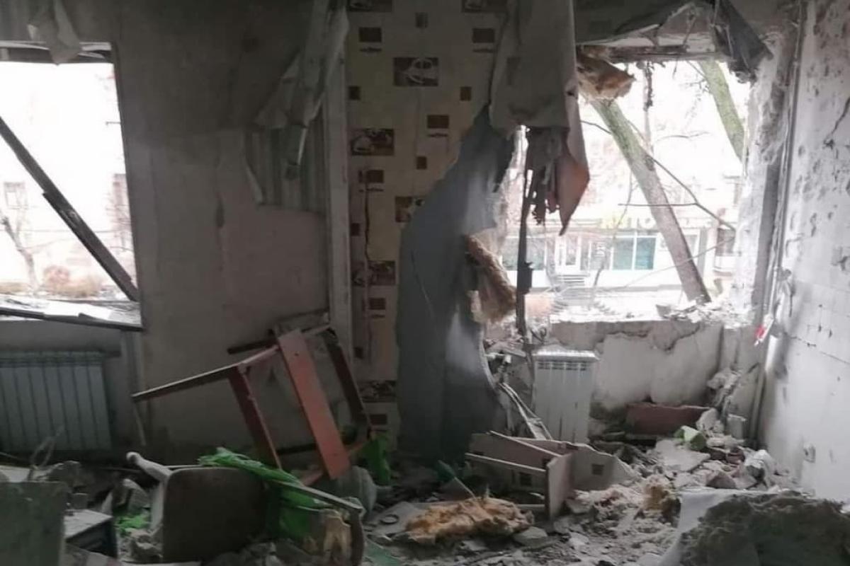 Вынесли даже диван: фото одной из "отремонтированных" квартир Северодонецка