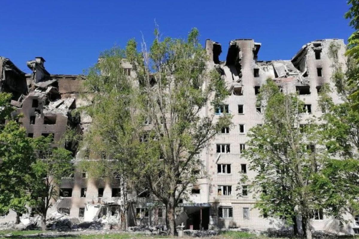 Проблем тільки побільшало: у мережі розповіли про "майстерність" ремонтників у Сєвєродонецьку