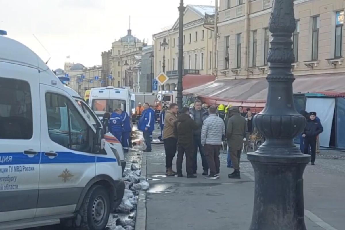 У Санкт-Петербурзі від вибуху в кафе загинув відомий російський "військкор" У Санкт-Петербурзі від вибуху в кафе загинув відомий російський "військкор"