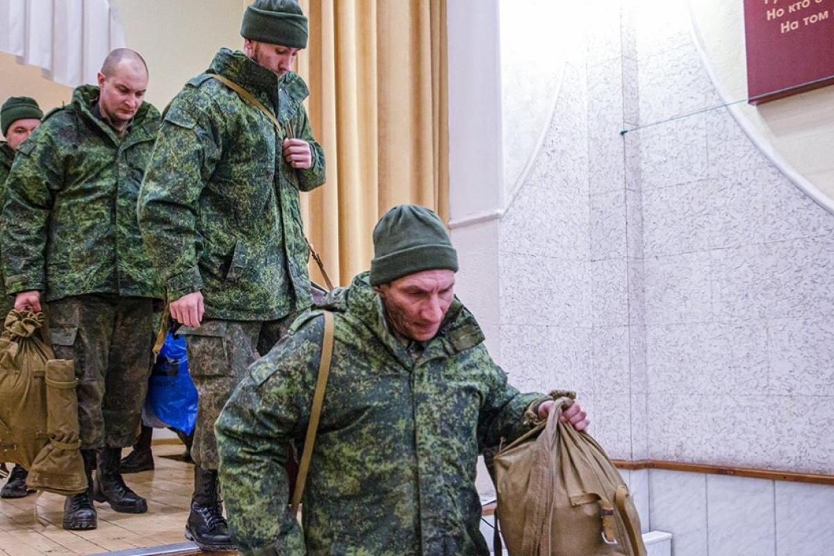 Втрати серед "мобіків" з Луганська та околиць - близько 70 осіб на день, загиблих "рекомендують" піддавати кремації, - Генштаб Втрати серед "мобіків" з Луганська та околиць - близько 70 осіб на день, загиблих "рекомендують" піддавати кремації, - Генштаб