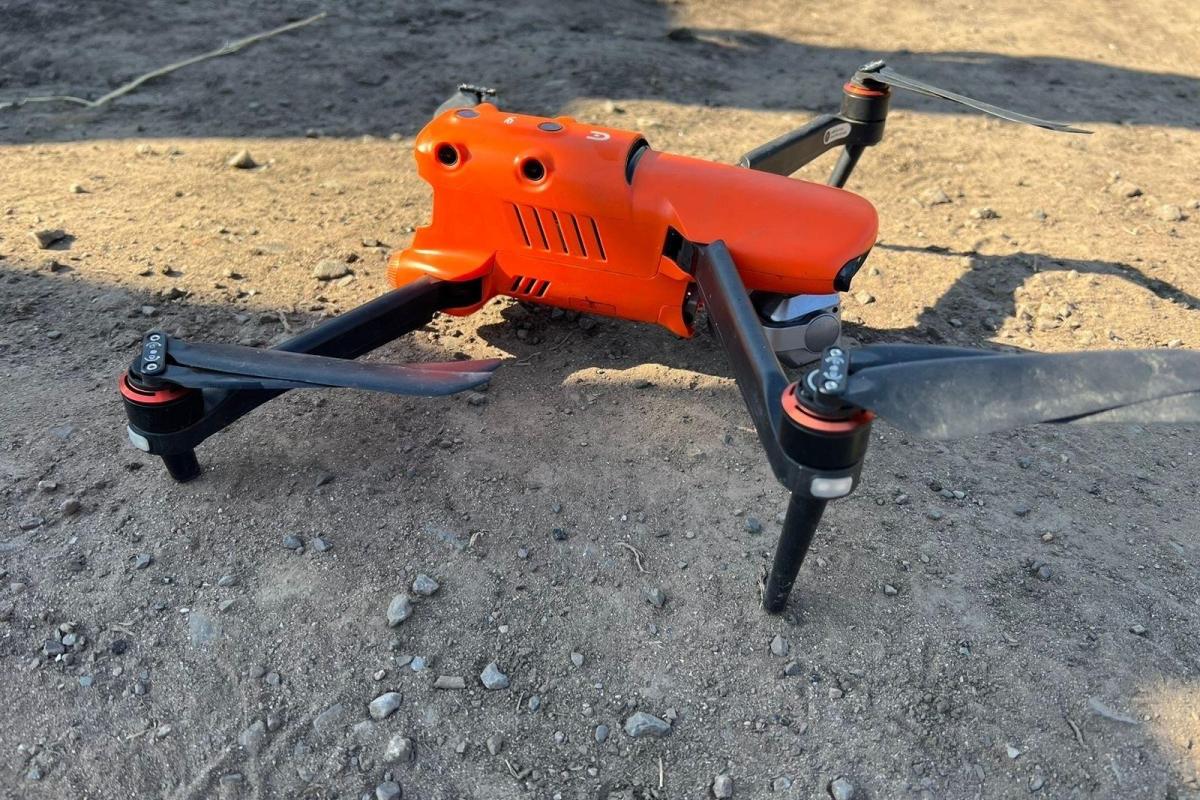 На Луганщине пограничники приземлили два вражеских беспилотника