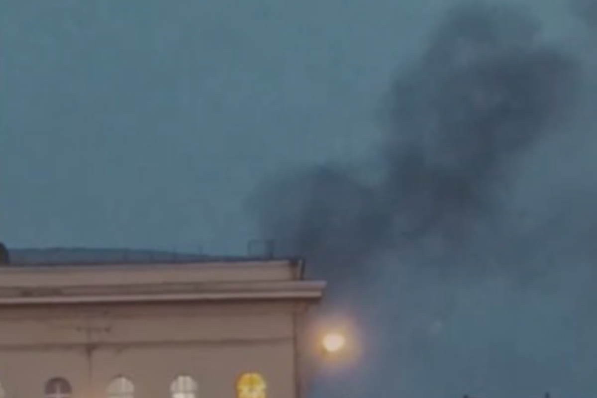 Горіла шапка співробітника?: Названо причини пожежі в будівлі Міноборони РФ Горіла шапка співробітника?: Названо причини пожежі в будівлі Міноборони РФ