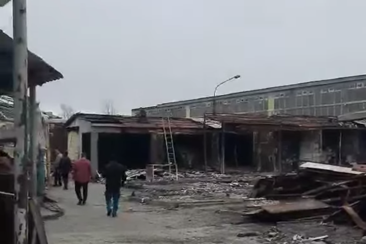 "Вирізають": центральний ринок Сєвєродонецька зникає як об'єкт