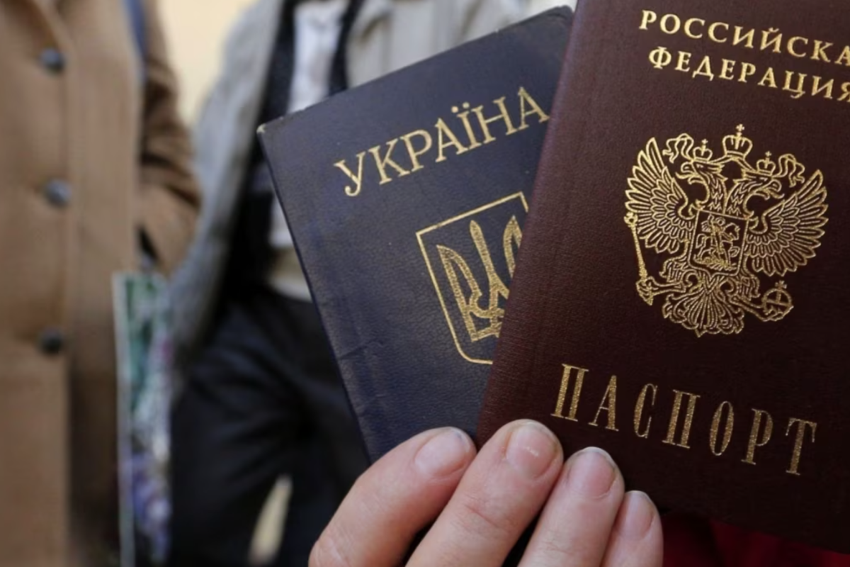 Путін підписав указ про можливу депортацію жителів ТОТ, які відмовилися вступати у громадянство РФ Путін підписав указ про можливу депортацію жителів ТОТ, які відмовилися вступати у громадянство РФ