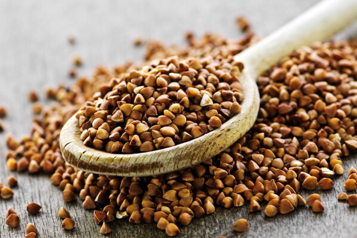 Ціна на гречку знову впала: скільки зараз коштує популярна крупа