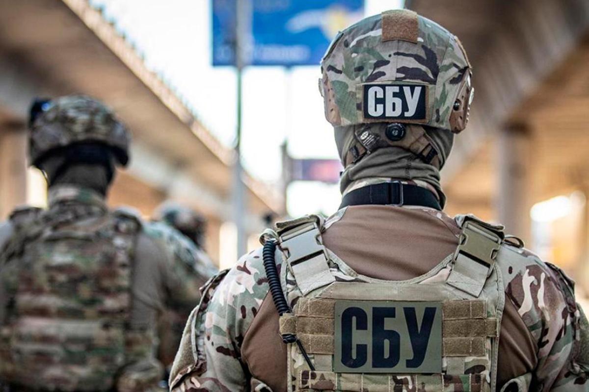 Хотіли "пересидіти війну" у Києві: СБУ викрила колаборантів, які дистанційно вели "бізнес" у Сєвєродонецьку
