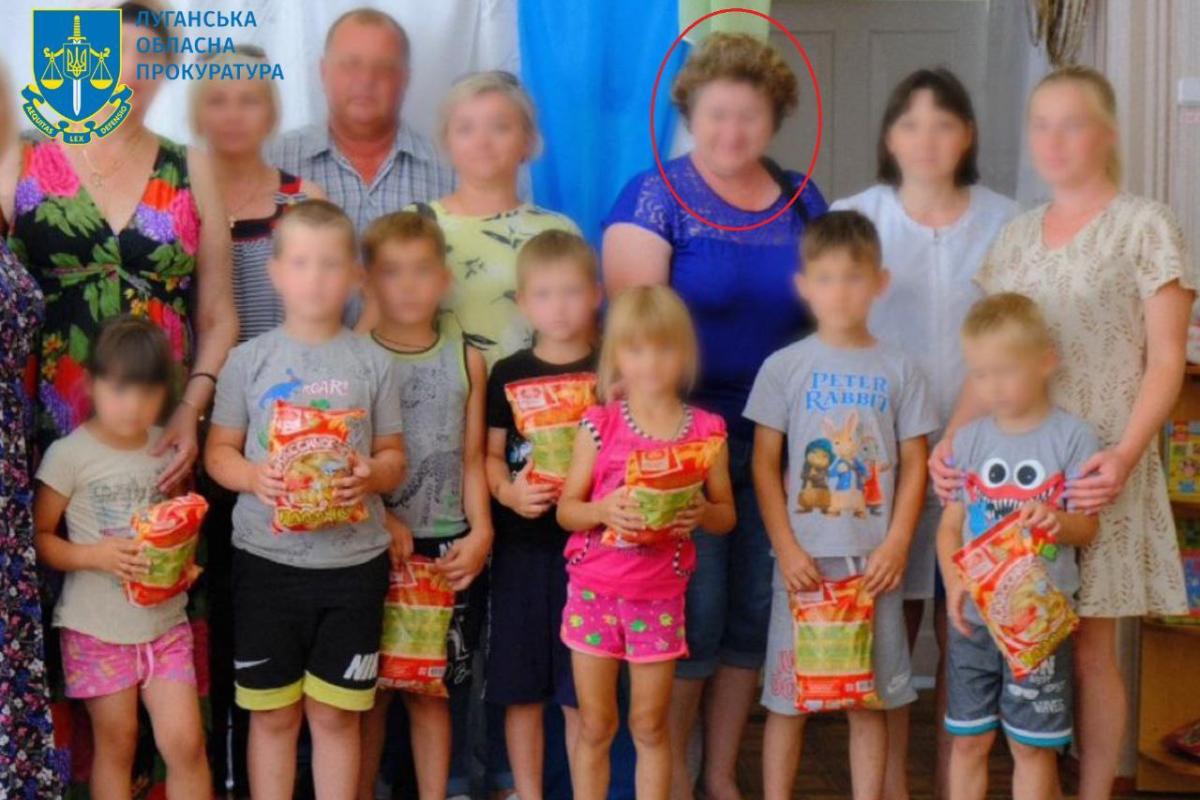 "Заведует" делами "семьи и детей": жительница Беловодска подозревается в пособничестве РФ "Заведует" делами "семьи и детей": жительница Беловодска подозревается в пособничестве РФ