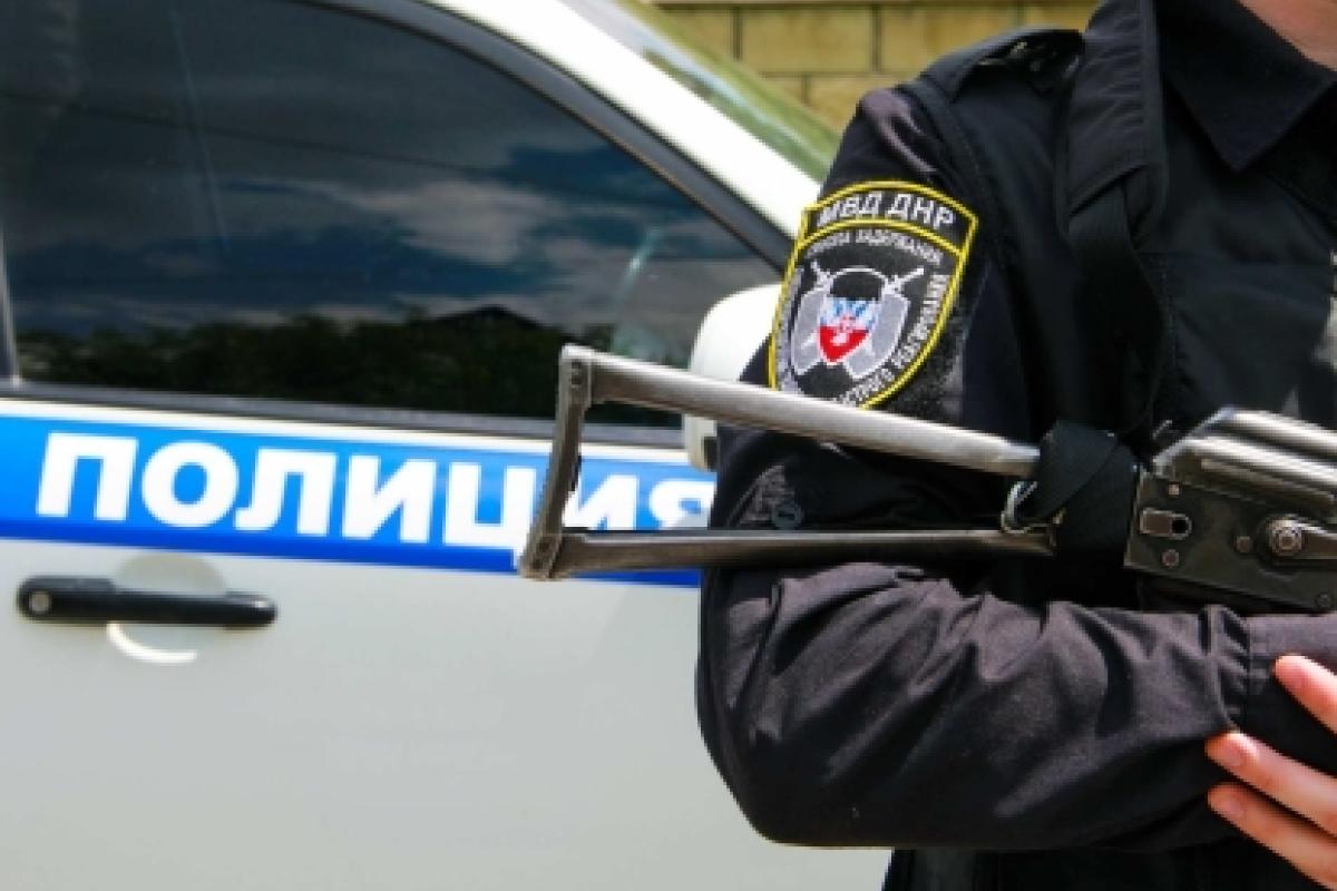 Избили и отобрали документы: как работает "полиция" в оккупированном Донецке Избили и отобрали документы: как работает "полиция" в оккупированном Донецке