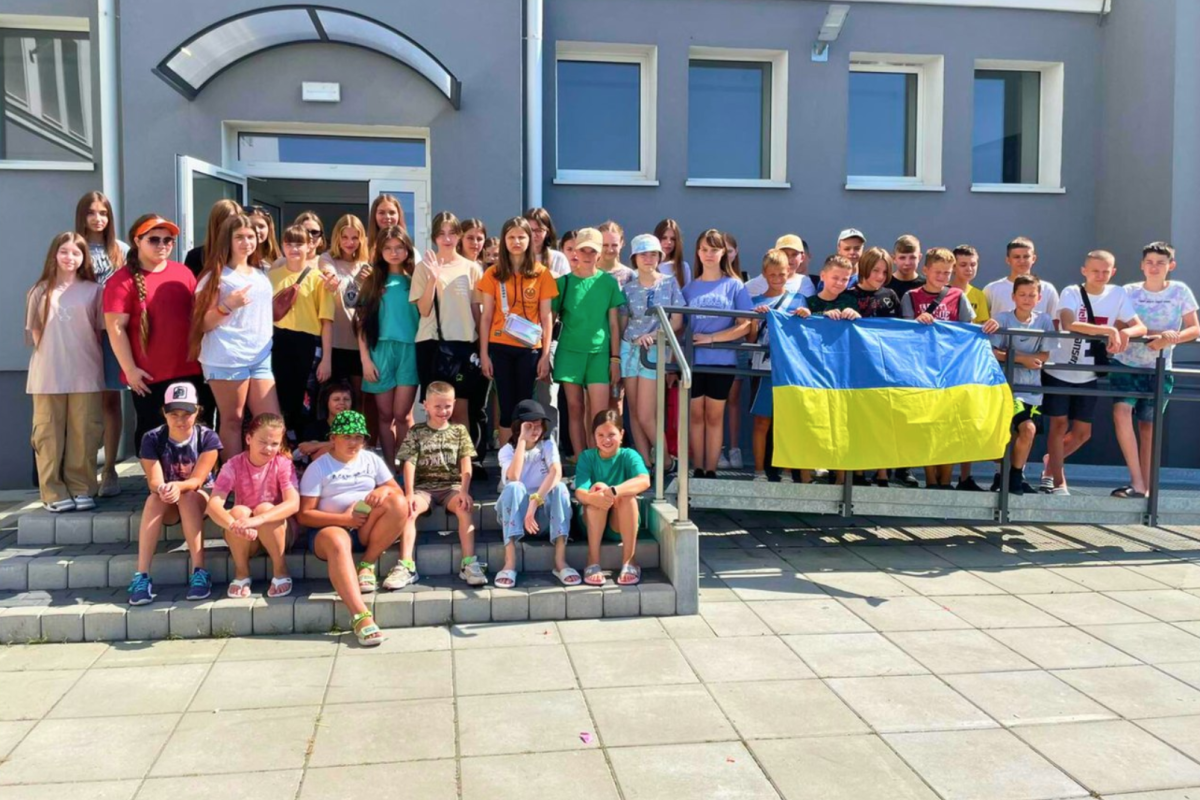 Діти з Лисичанської громади вирушили на відпочинок до Польщі Діти з Лисичанської громади вирушили на відпочинок до Польщі