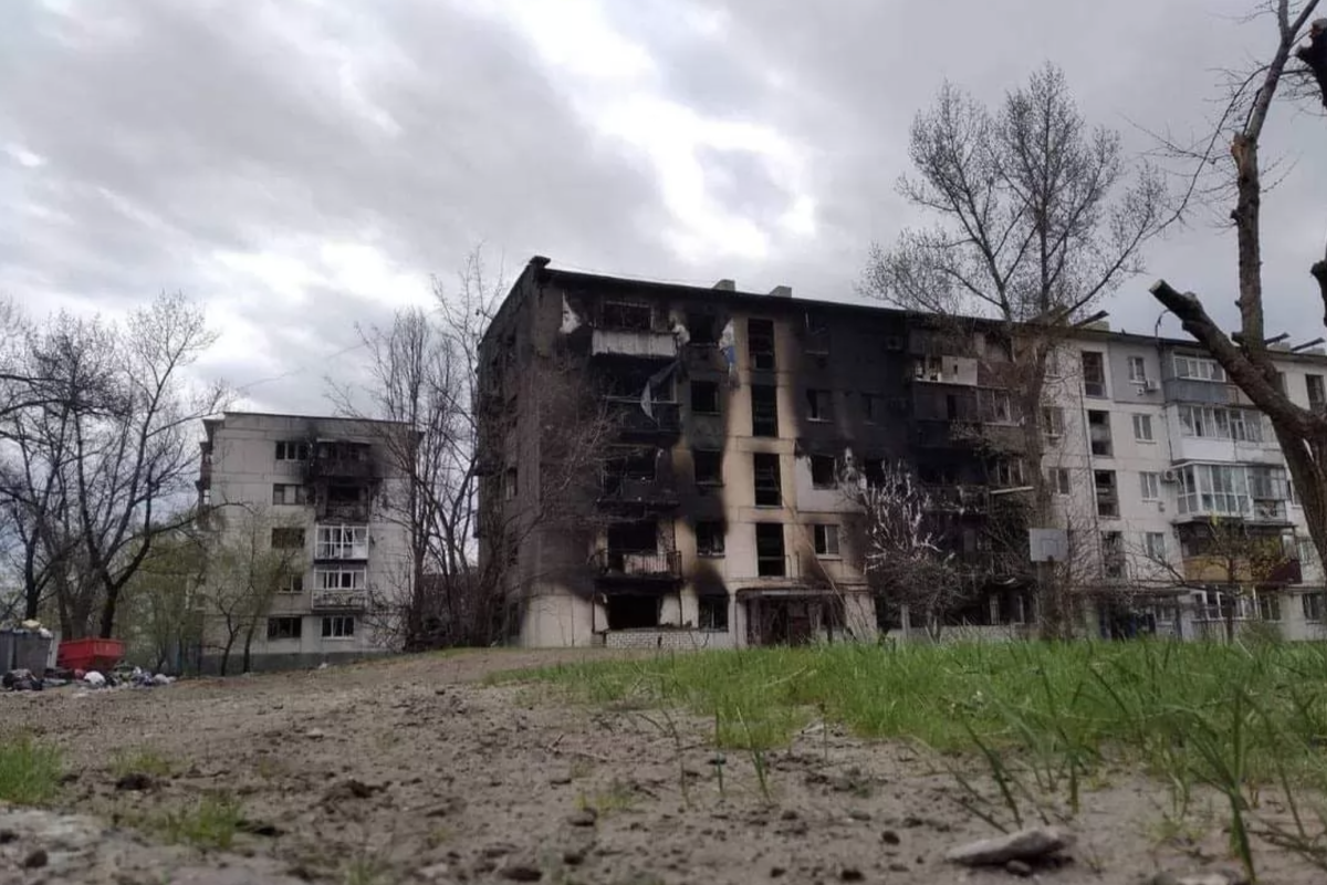 "И автоматные очереди, и громкие взрывы от ракет": из Кременной сообщают о "громкой" ночи "И автоматные очереди, и громкие взрывы от ракет": из Кременной сообщают о "громкой" ночи