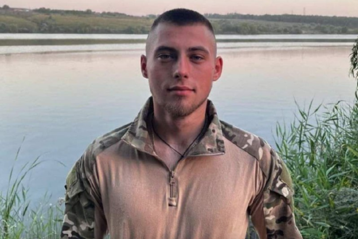 19-летний защитник из Луганщины награжден одним из самых почетных знаков отличия за военные заслуги - "Золотым крестом"