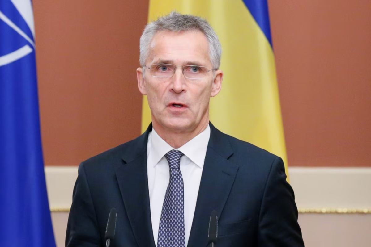 Столтенберг: "Ми маємо готуватися до тривалої війни в Україні" Столтенберг: "Ми маємо готуватися до тривалої війни в Україні"