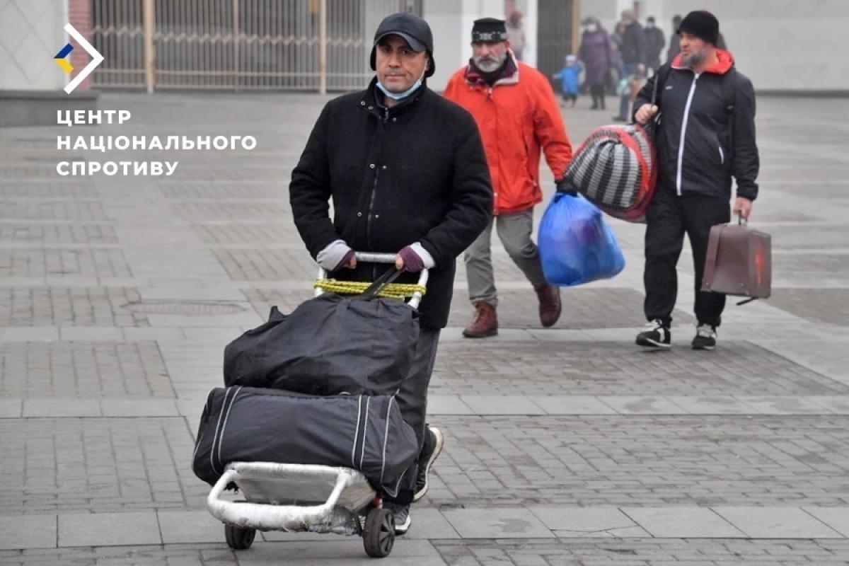 Окупанти масово заселяють ТОТ Донецької області вихідцями з Центральної Азії та Північного Кавказу, - ЦНС Окупанти масово заселяють ТОТ Донецької області вихідцями з Центральної Азії та Північного Кавказу, - ЦНС
