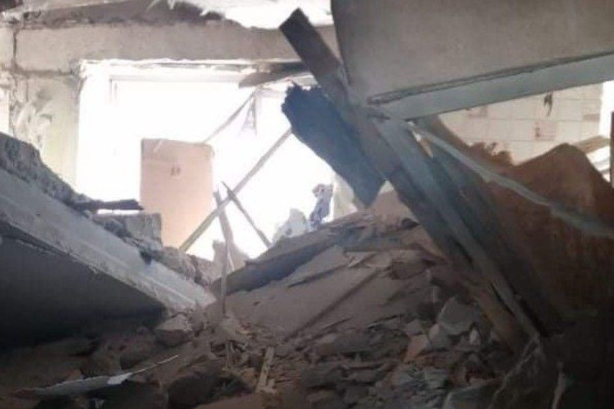 У мережі показали зруйновану школу у Рубіжному - відео У мережі показали зруйновану школу у Рубіжному - відео