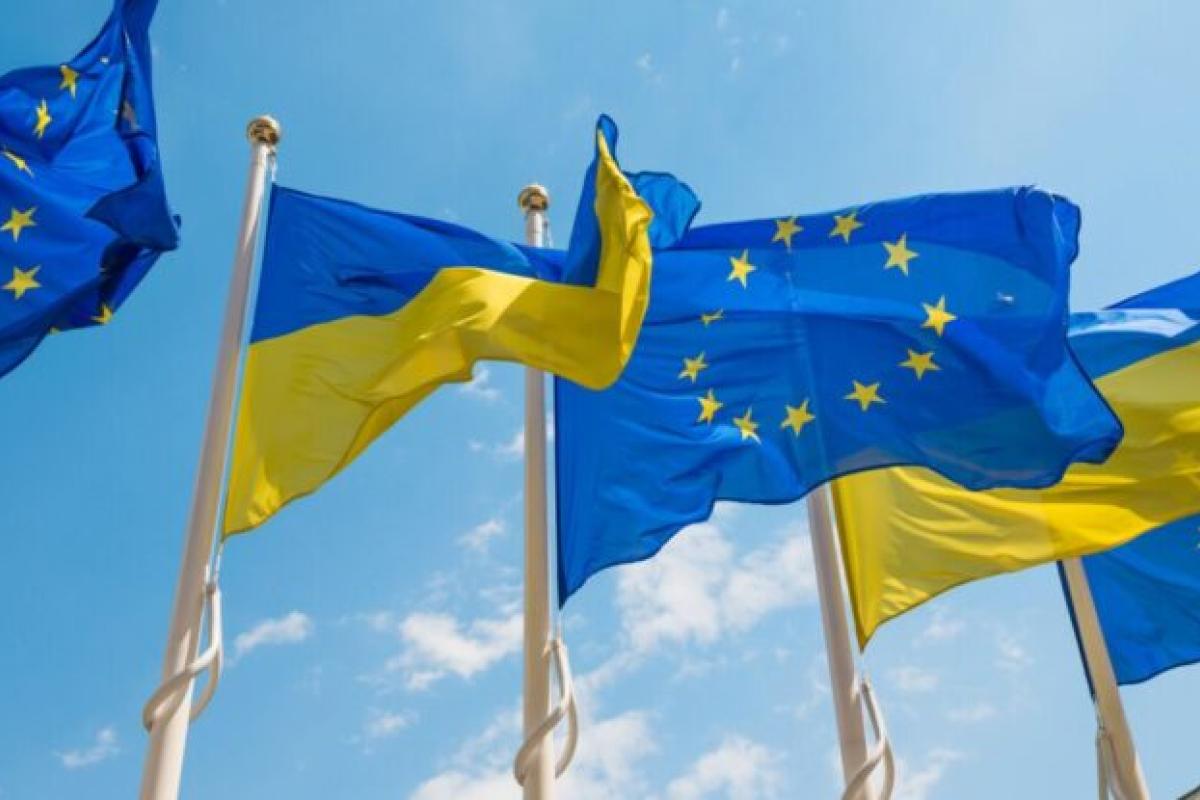 ЄС готується надати Україні 20 млрд євро допомоги в обхід Угорщини, - Financial Times ЄС готується надати Україні 20 млрд євро допомоги в обхід Угорщини, - Financial Times
