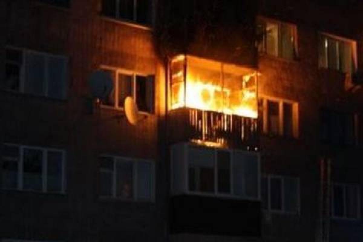 В Лисичанске горела квартира, в пожаре погиб мужчина В Лисичанске горела квартира, в пожаре погиб мужчина