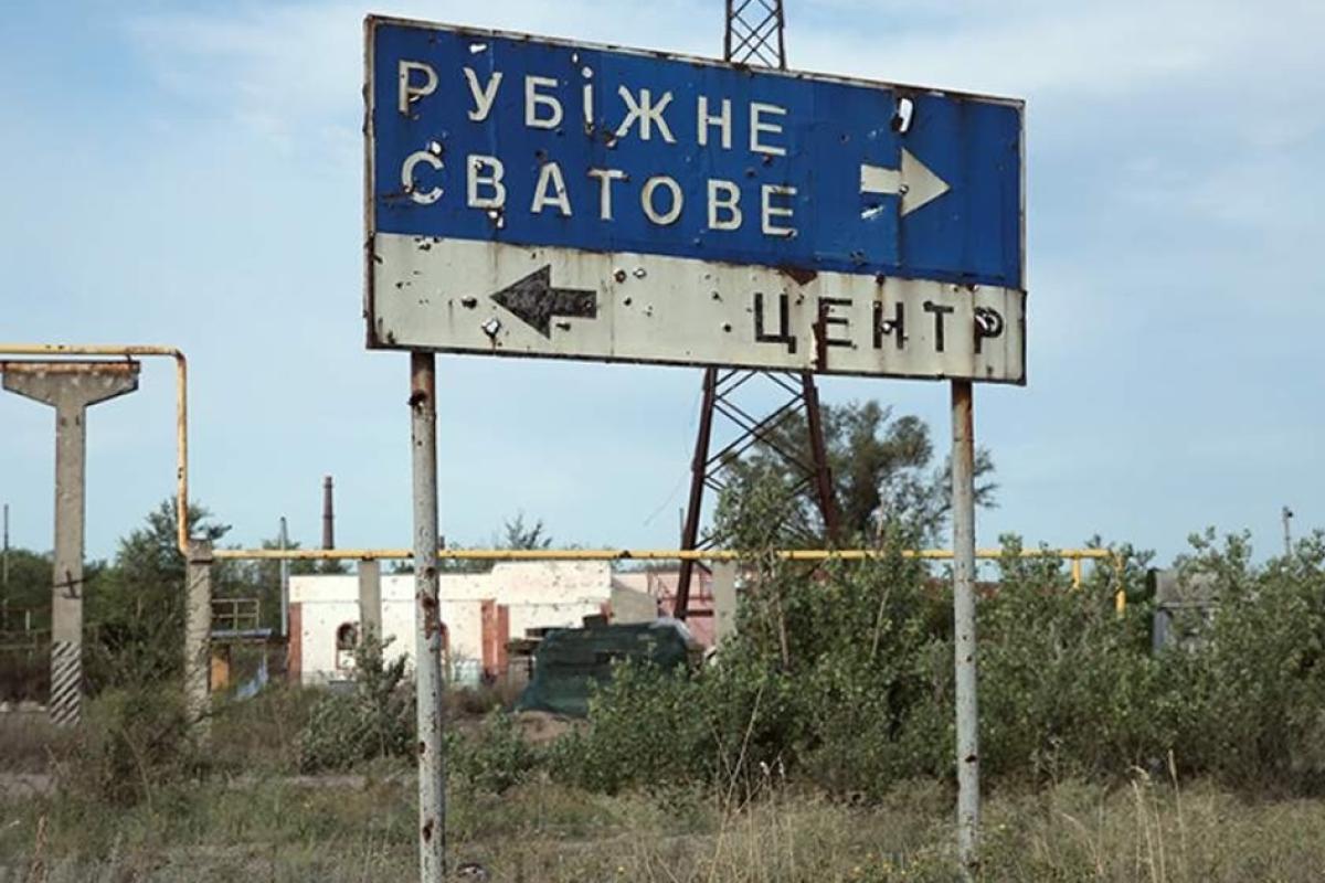 В сети рассказали, насколько отличаются зарплаты в "строительных бригадах" для жителей Рубежного и россиян