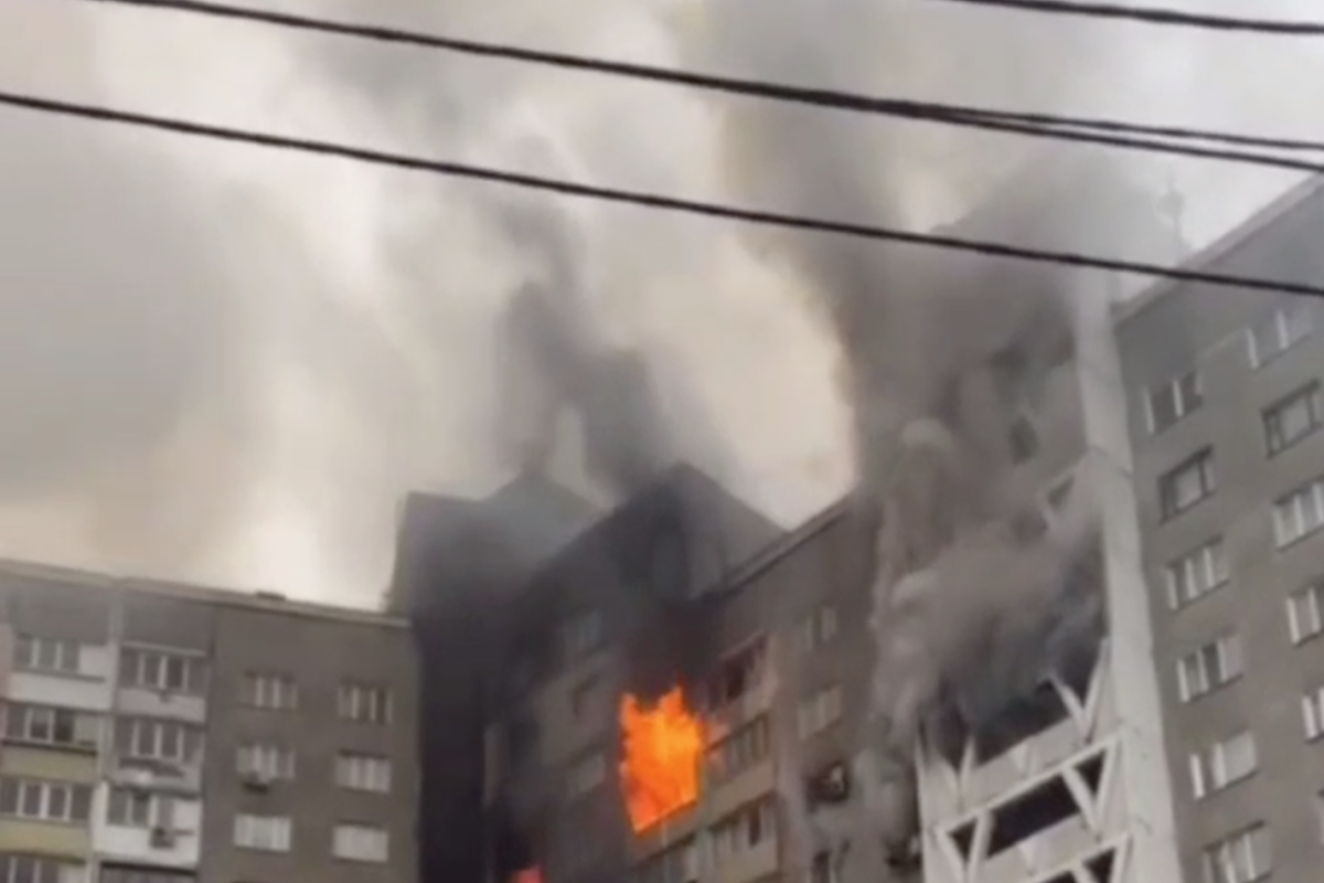 Ракета поцілила по багатоповерхівці, кількість постраждалих зростає: наслідки ранкового удару по Києву Ракета поцілила по багатоповерхівці, кількість постраждалих зростає: наслідки ранкового удару по Києву