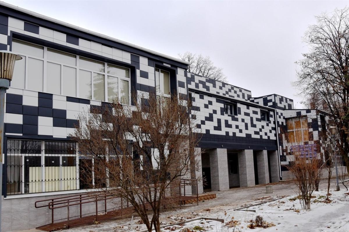 В сети показали разрушенный оккупантами музей в Попасной - фото В сети показали разрушенный оккупантами музей в Попасной - фото