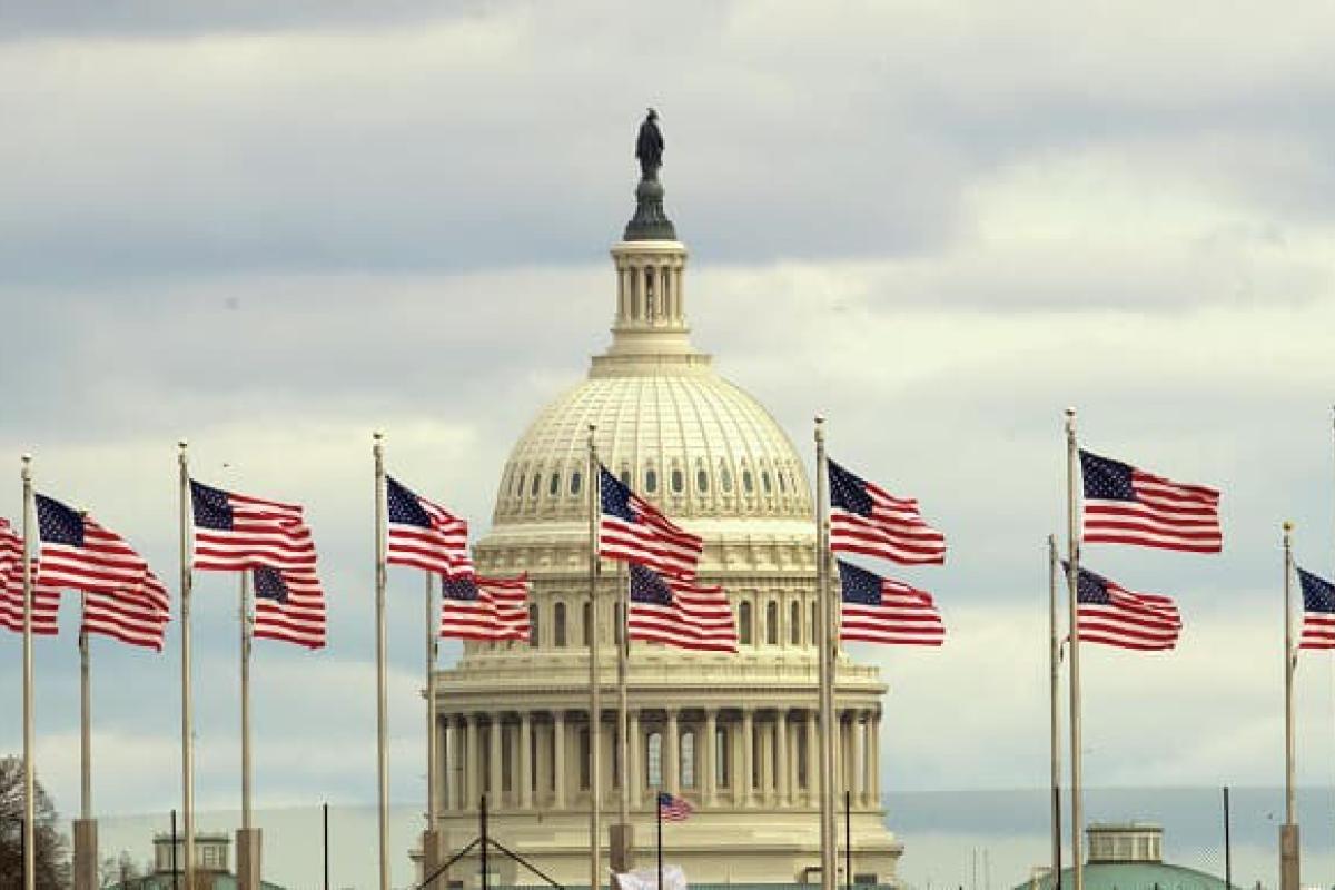 Сенат США одобрил проект закона о помощи Украине: когда начнет поступать оружие Сенат США одобрил проект закона о помощи Украине: когда начнет поступать оружие