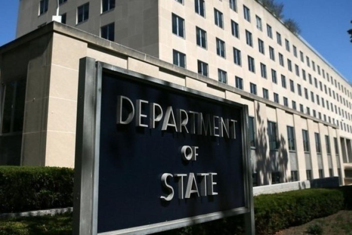 В США высказались о прекращении предоставления консульских услуг украинским мужчинам за границей В США высказались о прекращении предоставления консульских услуг украинским мужчинам за границей