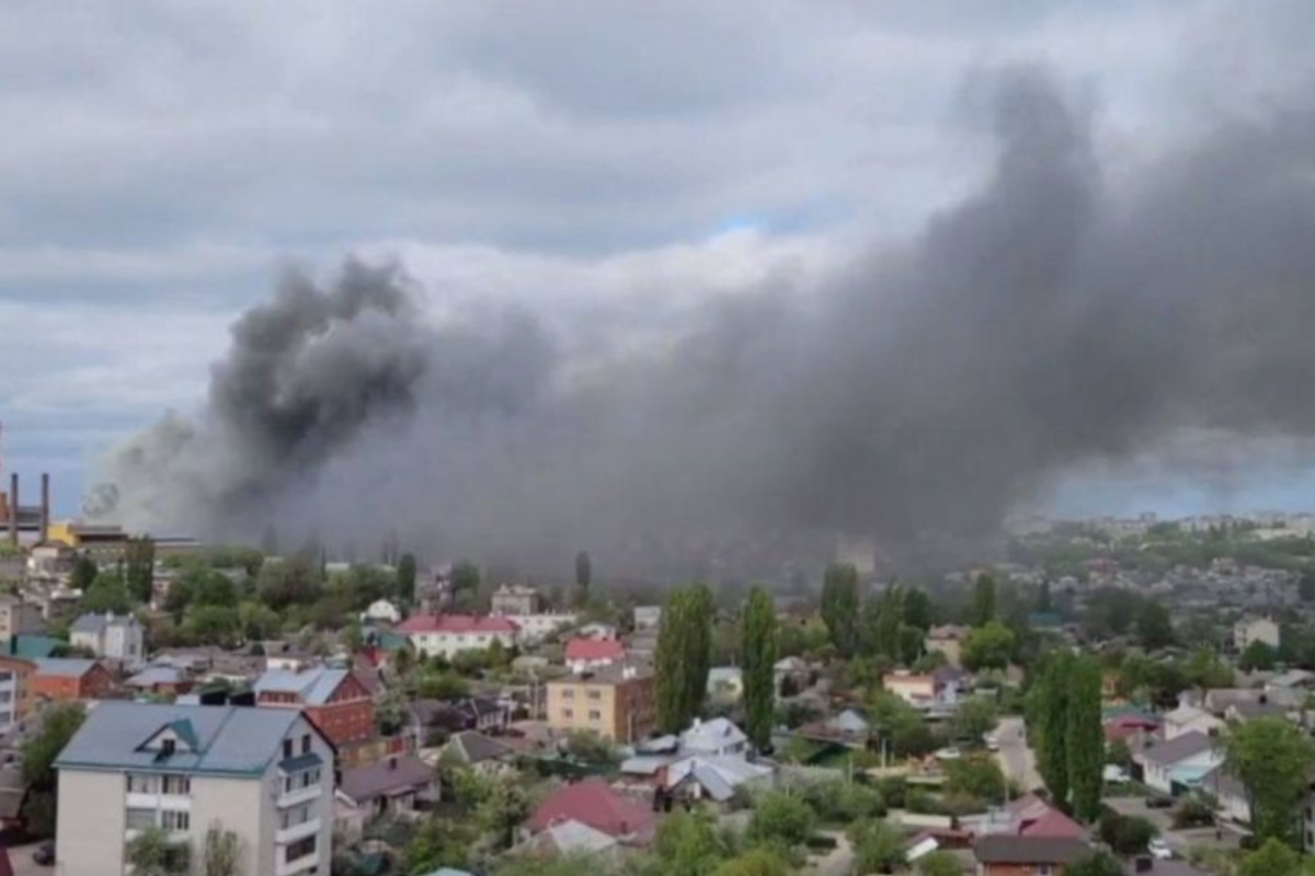 В российском Воронеже горит машиностроительный завод - видео В российском Воронеже горит машиностроительный завод - видео