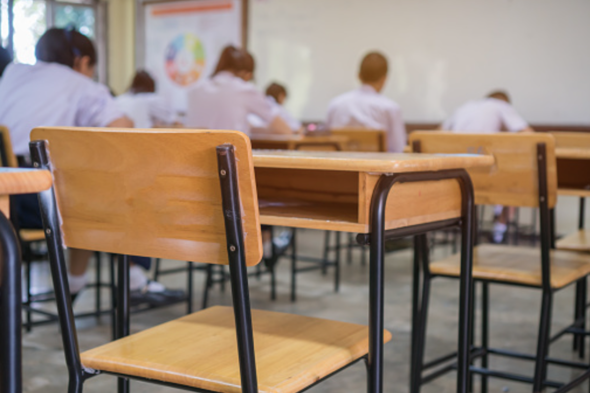 У школах окупованої Луганщини з'явився новий предмет - про "сімейні цінності" У школах окупованої Луганщини з'явився новий предмет - про "сімейні цінності"