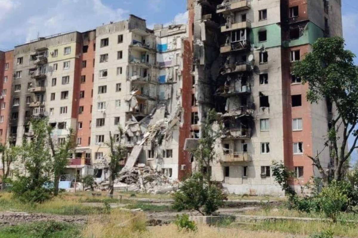 "Запитайте у водія, коли він отримував зарплату": у Сєвєродонецьку людей позбавляють можливості виживати "Запитайте у водія, коли він отримував зарплату": у Сєвєродонецьку людей позбавляють можливості виживати