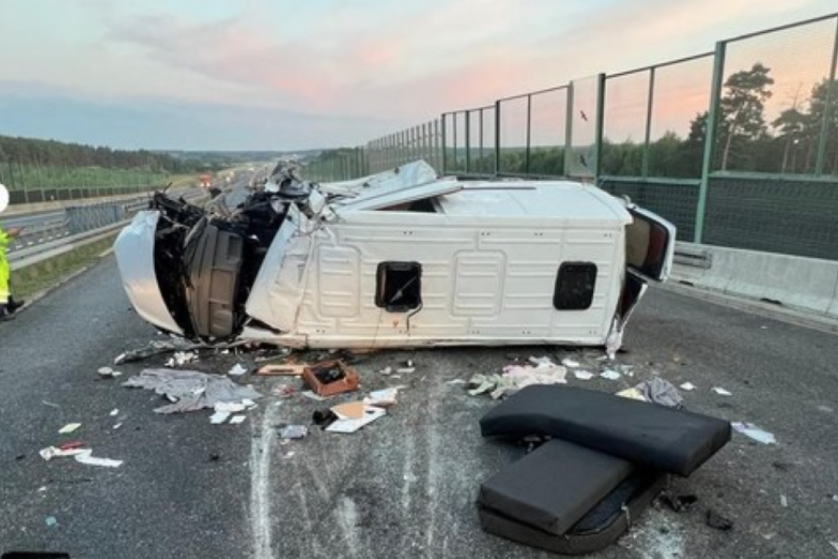 У Польщі автобус з українцями потрапив у серйозну ДТП У Польщі автобус з українцями потрапив у серйозну ДТП