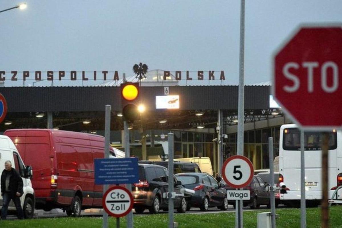 На кордоні з Польщею припинить роботу один із пунктів перетину На кордоні з Польщею припинить роботу один із пунктів перетину
