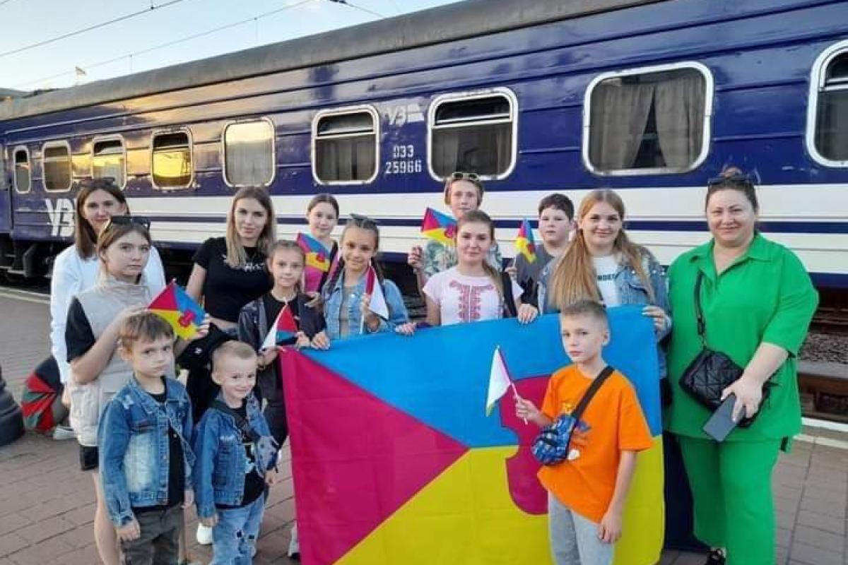 25 детей из Сватово оздоровились в загородном лагере на Ивано-Франковщине 25 детей из Сватово оздоровились в загородном лагере на Ивано-Франковщине