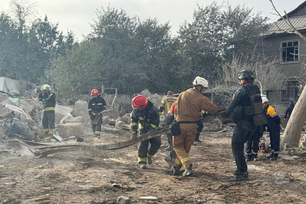 Удар по Днепру: под завалами многоэтажки нашли тело еще одного человека Удар по Днепру: под завалами многоэтажки нашли тело еще одного человека