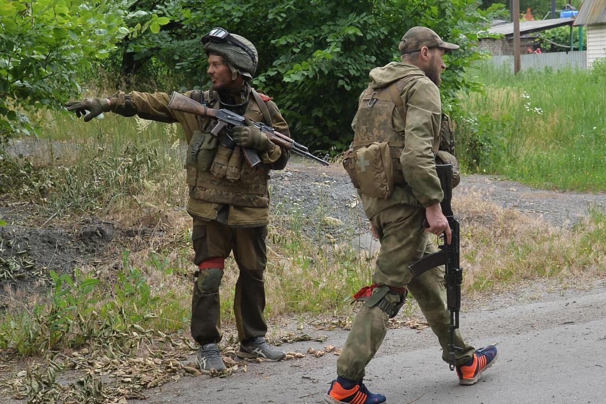 На окупованій Луганщині перевіряють підприємства: кого шукають росіяни На окупованій Луганщині перевіряють підприємства: кого шукають росіяни