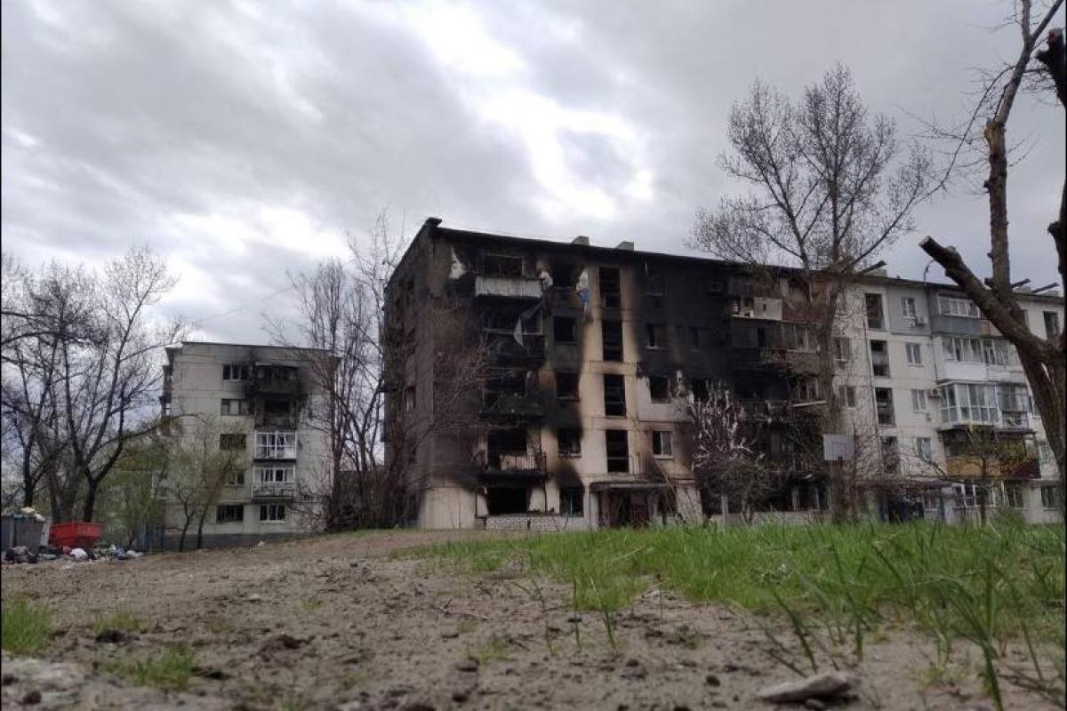 Як "ремонтують" будинки в окупованому Рубіжному? "Ремонти" у Рубіжному