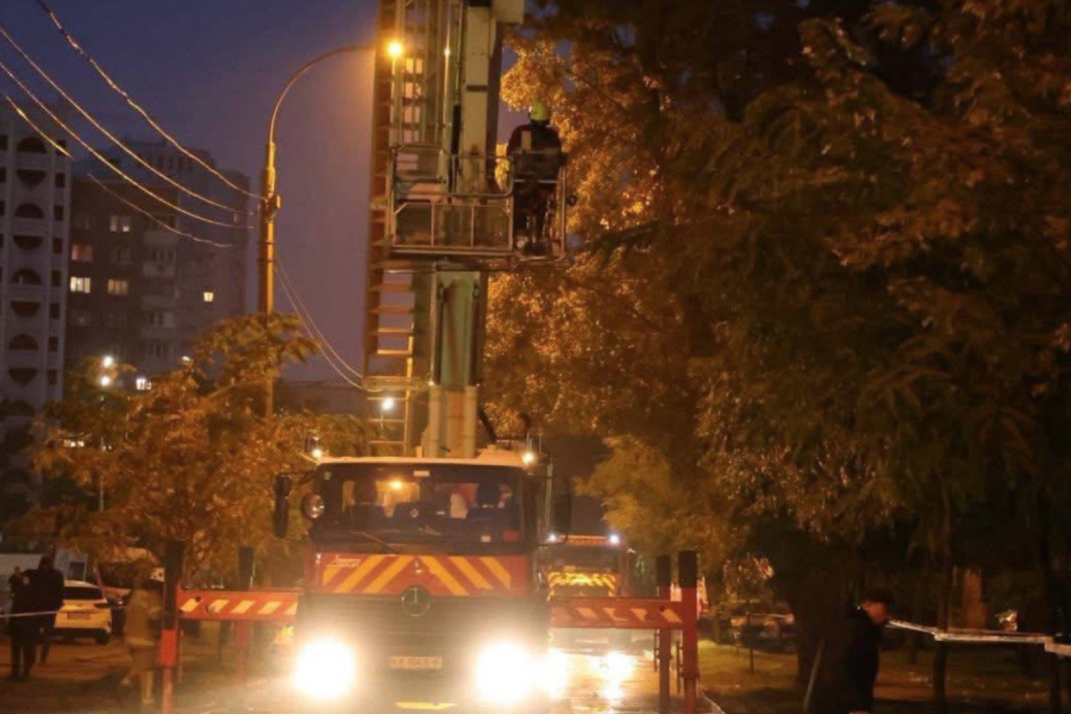 Київ під ударом: у столиці палають пожежі, є загиблі Атака на Київ