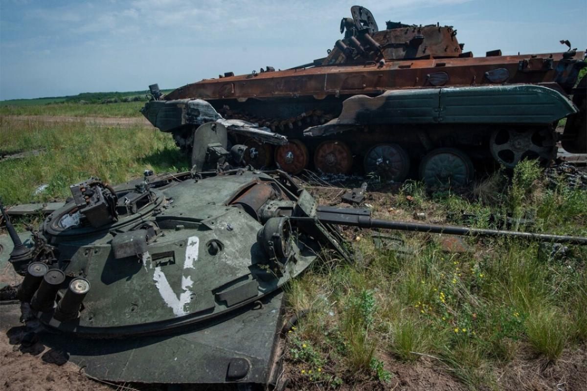 ЗСУ "ліквідували" до десяти одиниць ворожої техніки з окупантами на Кремінскому напрямку ЗСУ "ліквідували" до десяти одиниць ворожої техніки з окупантами на Кремінскому напрямку
