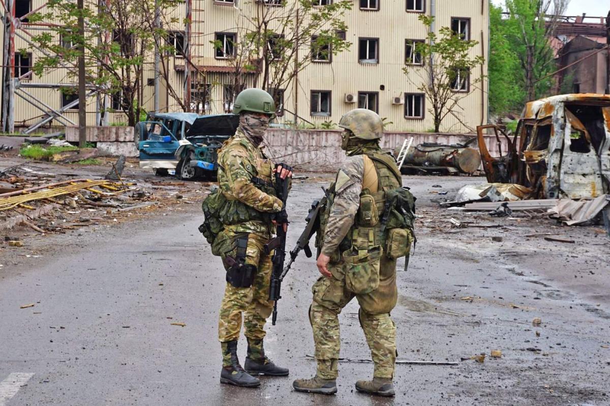 "Тотальное разграбление и трансформация в Индию": В сети рассказали, как "процветает" оккупированный Мариуполь