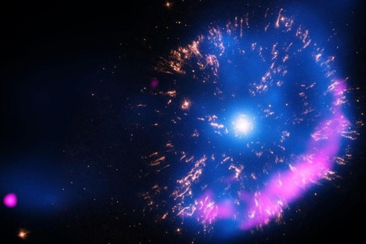 У новорічну ніч у космосі відбувся "феєрверк" — NASA У новорічну ніч у космосі відбувся "феєрверк" — NASA