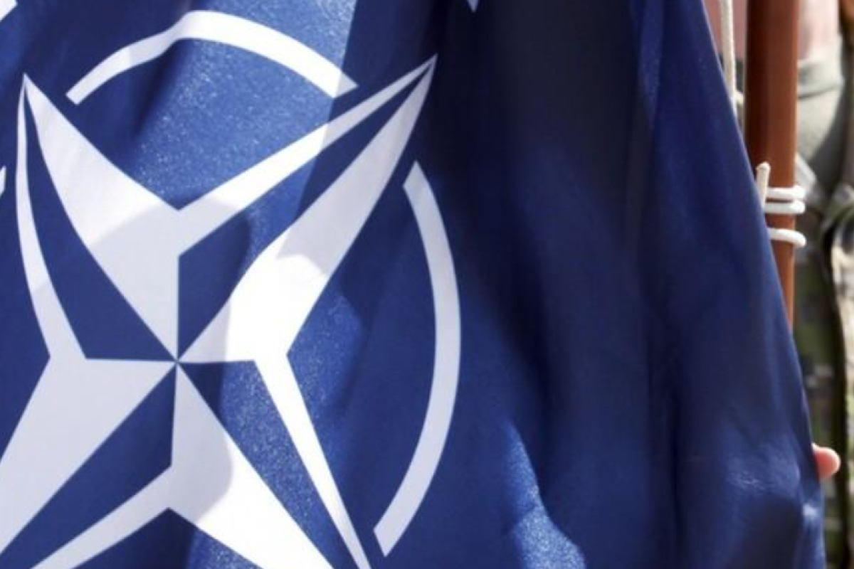 В НАТО прокомментировали удар США и союзников по хуситам в Йемене В НАТО прокомментировали удар США и союзников по хуситам в Йемене