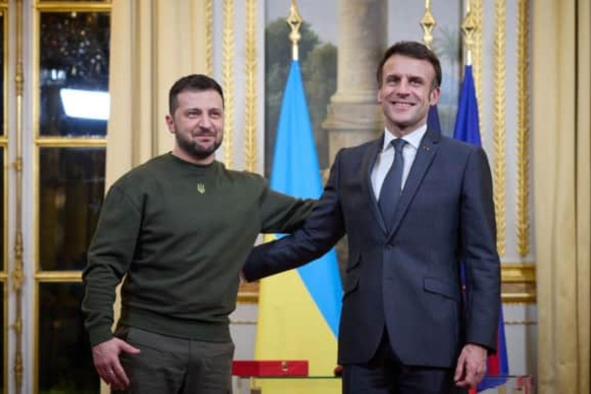 Макрон заявив, що зустрінеться з Зеленським у Нормандії 6 червня