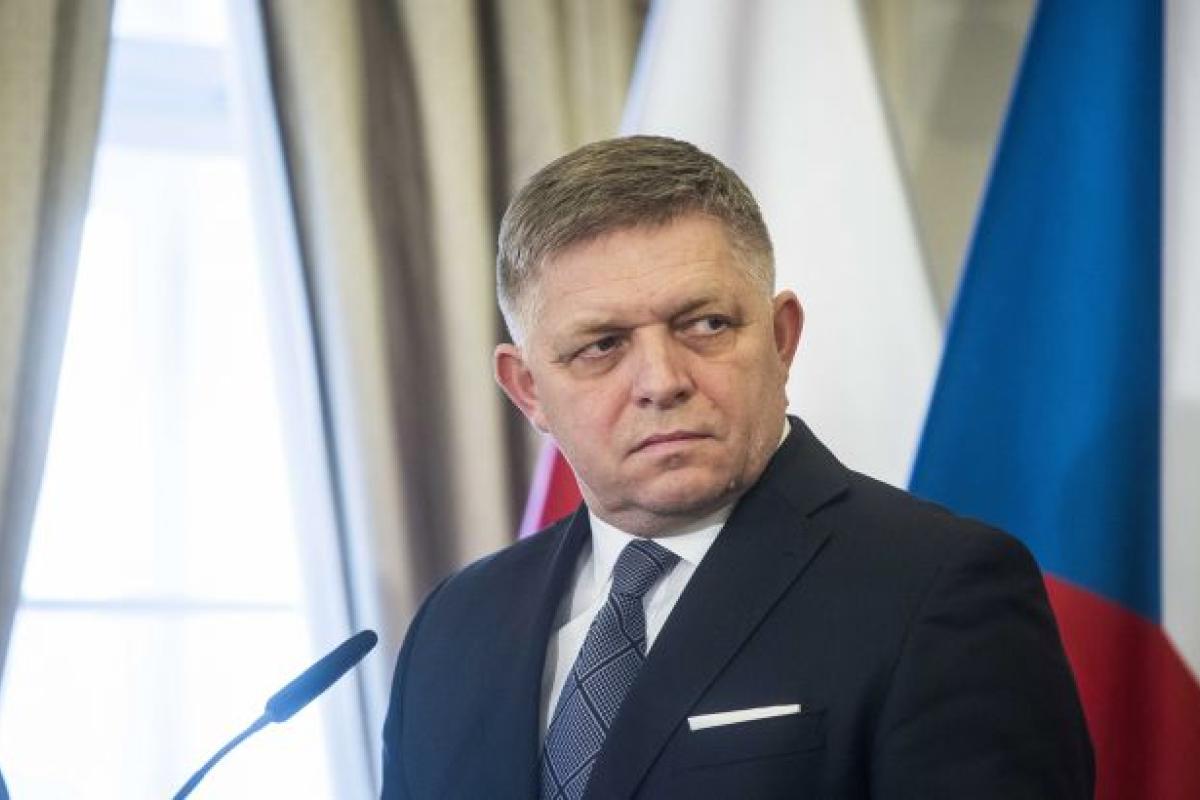 Замах на Фіцо: стали відомі нові деталі 