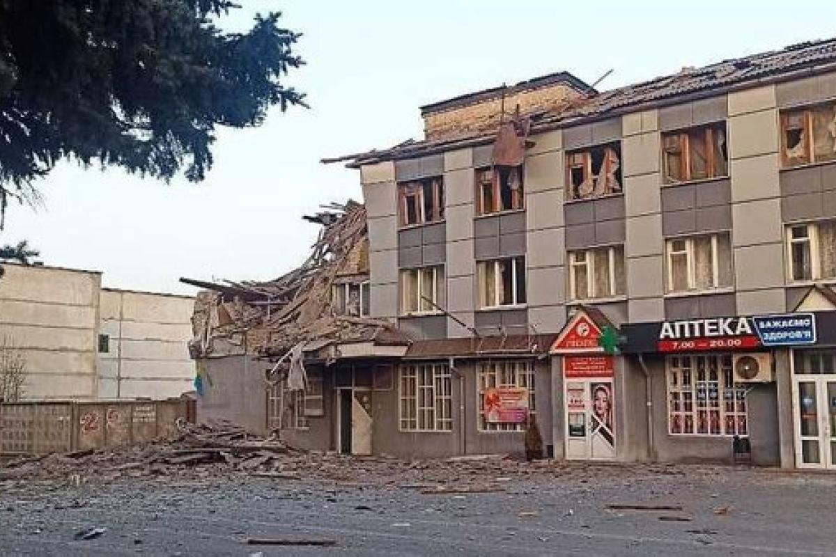 В сети сообщают о "прилетах" в Кременной: подробности В сети сообщают о "прилетах" в Кременной: подробности