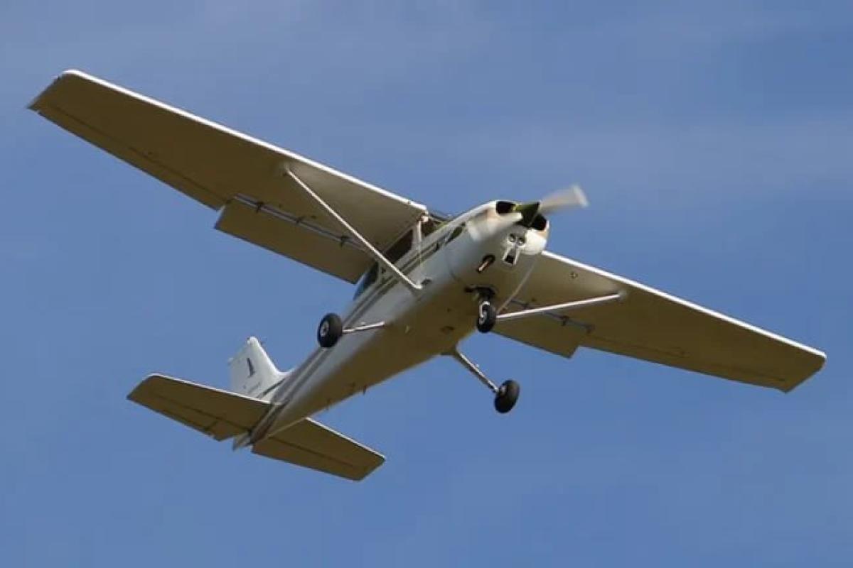 В Татарстане разбился прогулочный самолет: погибли три человека В Татарстане разбился прогулочный самолет: погибли три человека